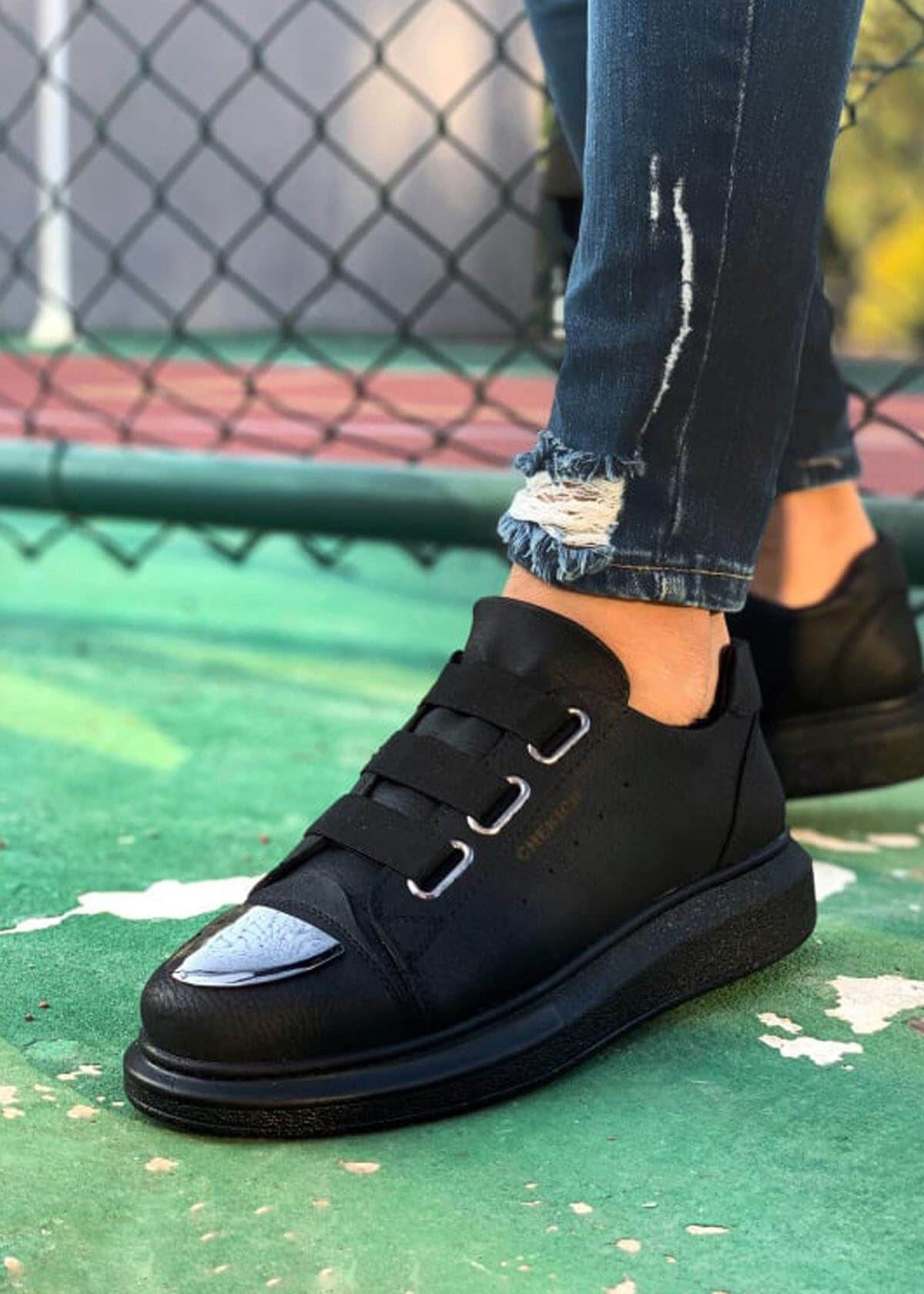 Apollo Moda Luiz X Midnight Majesty Review: Chunky Sneakers With a Metal Toe Twist