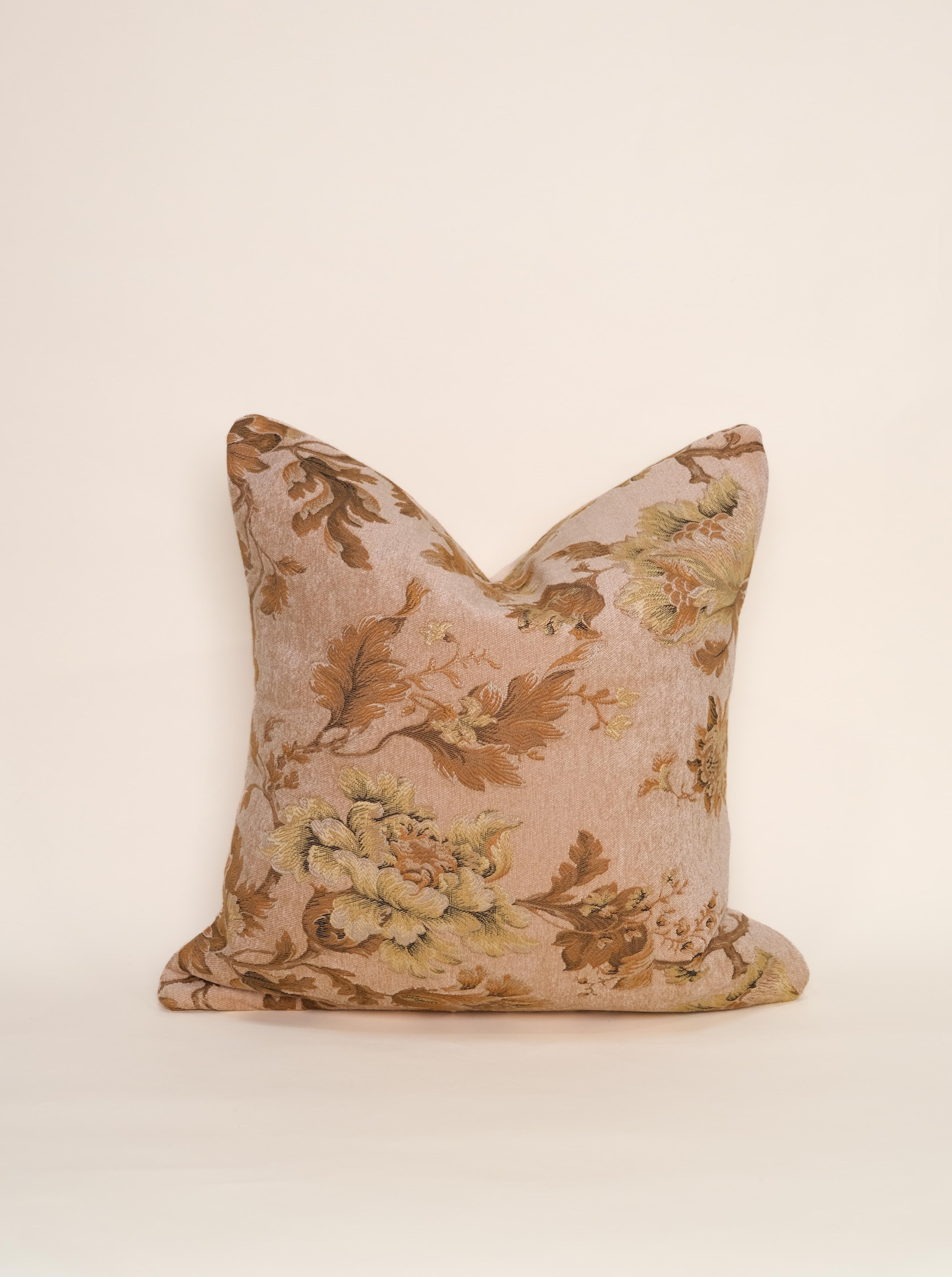 Benice Tapestry Pillow Review: Does This Jacquard Accent Pillow Live Up to the Design Hype?