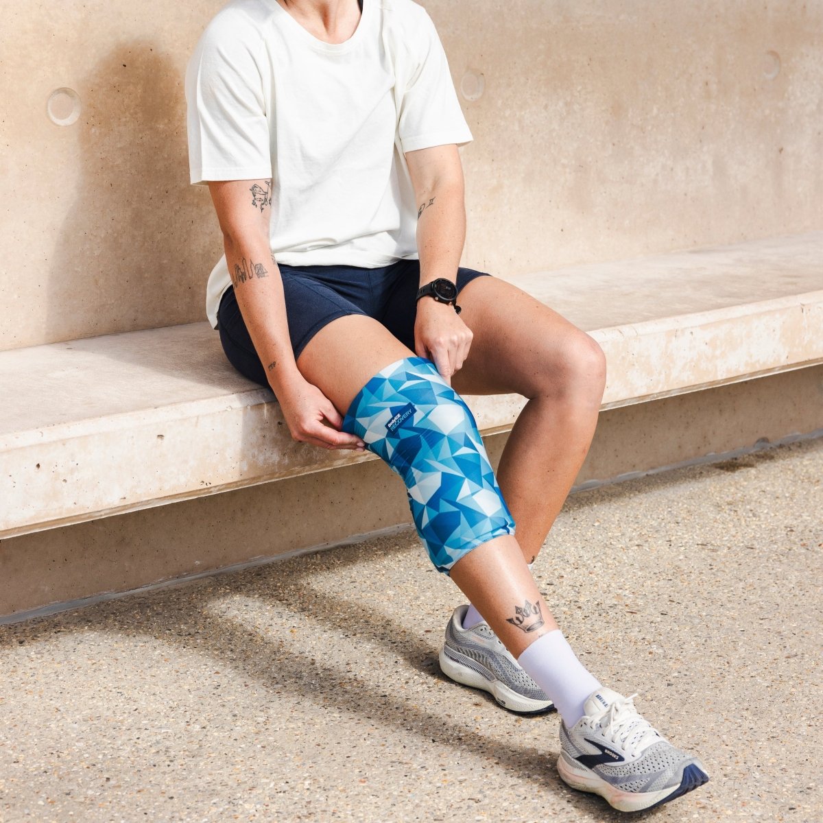 BodyICE Hot and Cold Compression Gel Sleeve Review: My Go-To for Sore Knees