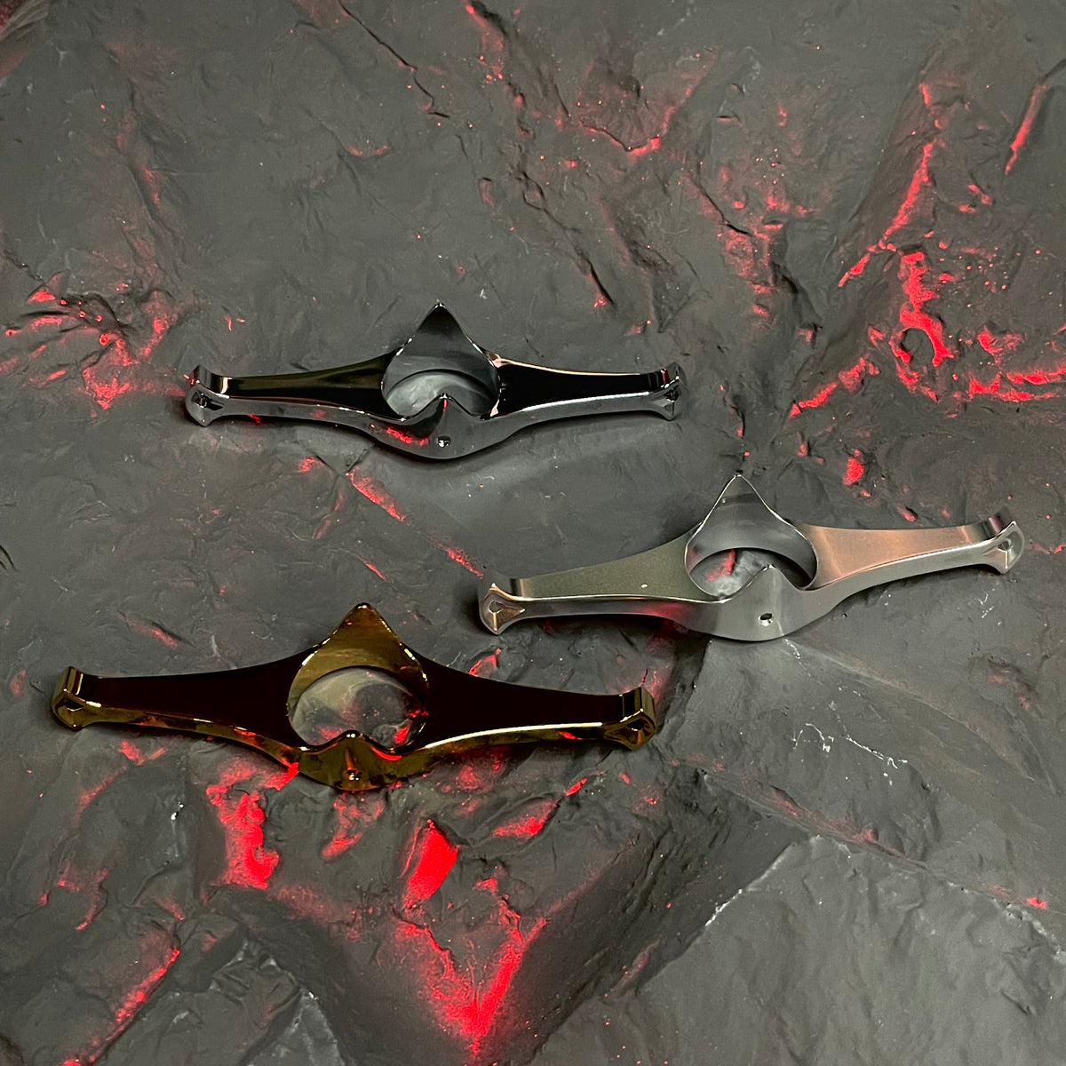 Crimson Dawn Hedge Knight Saber Armor Sleeve Review: Custom Lightsaber Prop Accessories