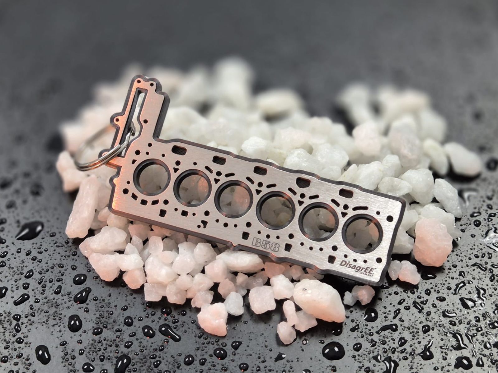 DisagrEE B58 Head Gasket Keychain Review: A Miniature Engine-Part Collectible for BMW Fans