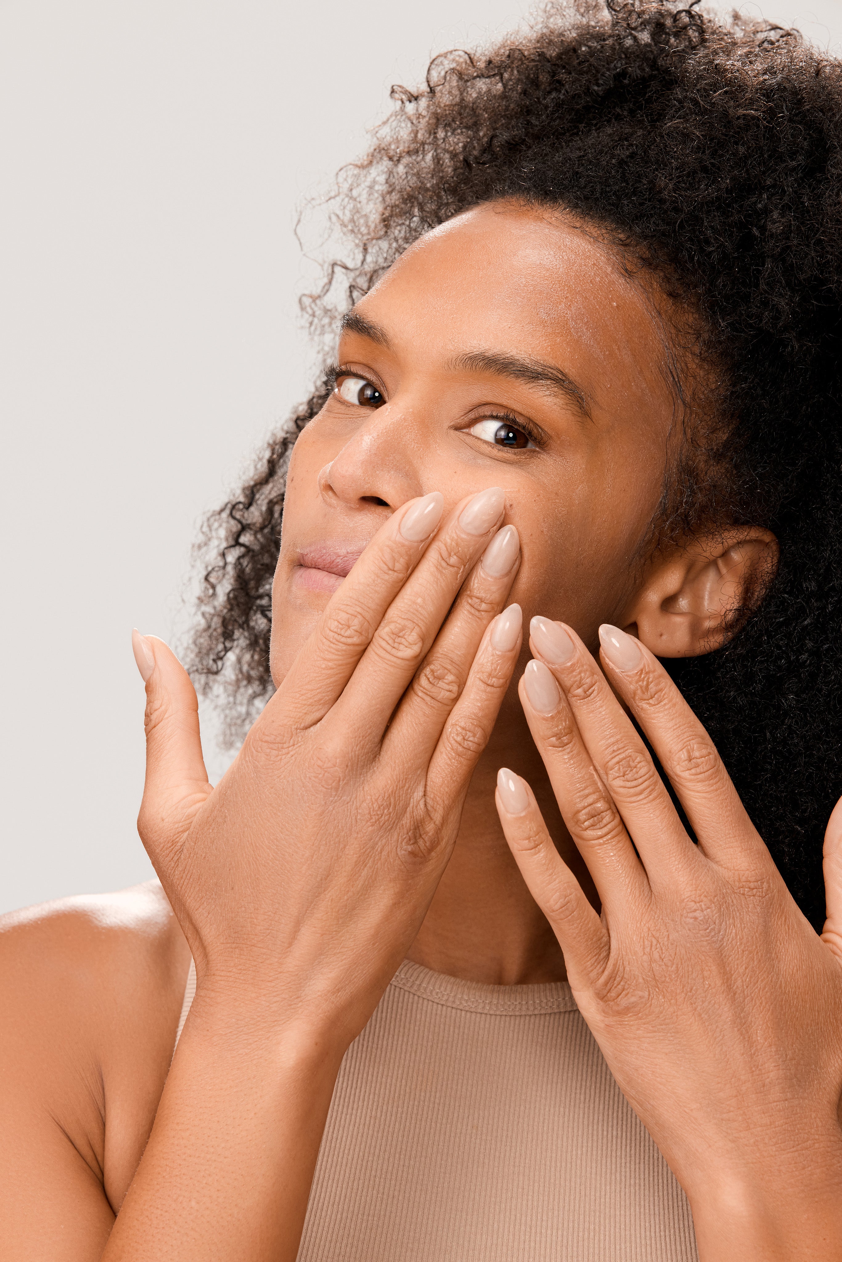 Dr. Few Tinted Mineral Sunscreen Review: SPF 30 That Doubles as Makeup
