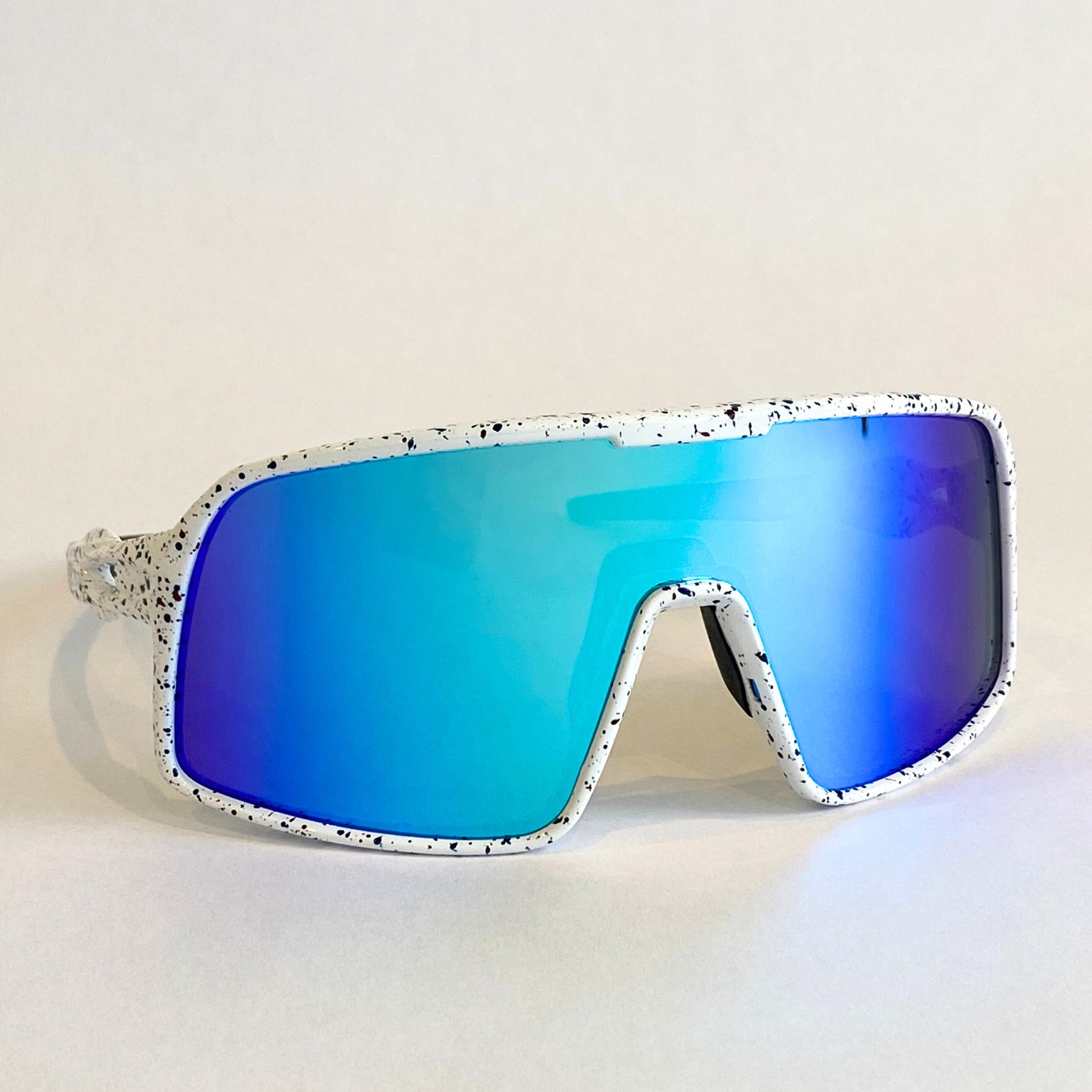 Eastern Outer Flying Dog Snowstorm Sunglasses Review