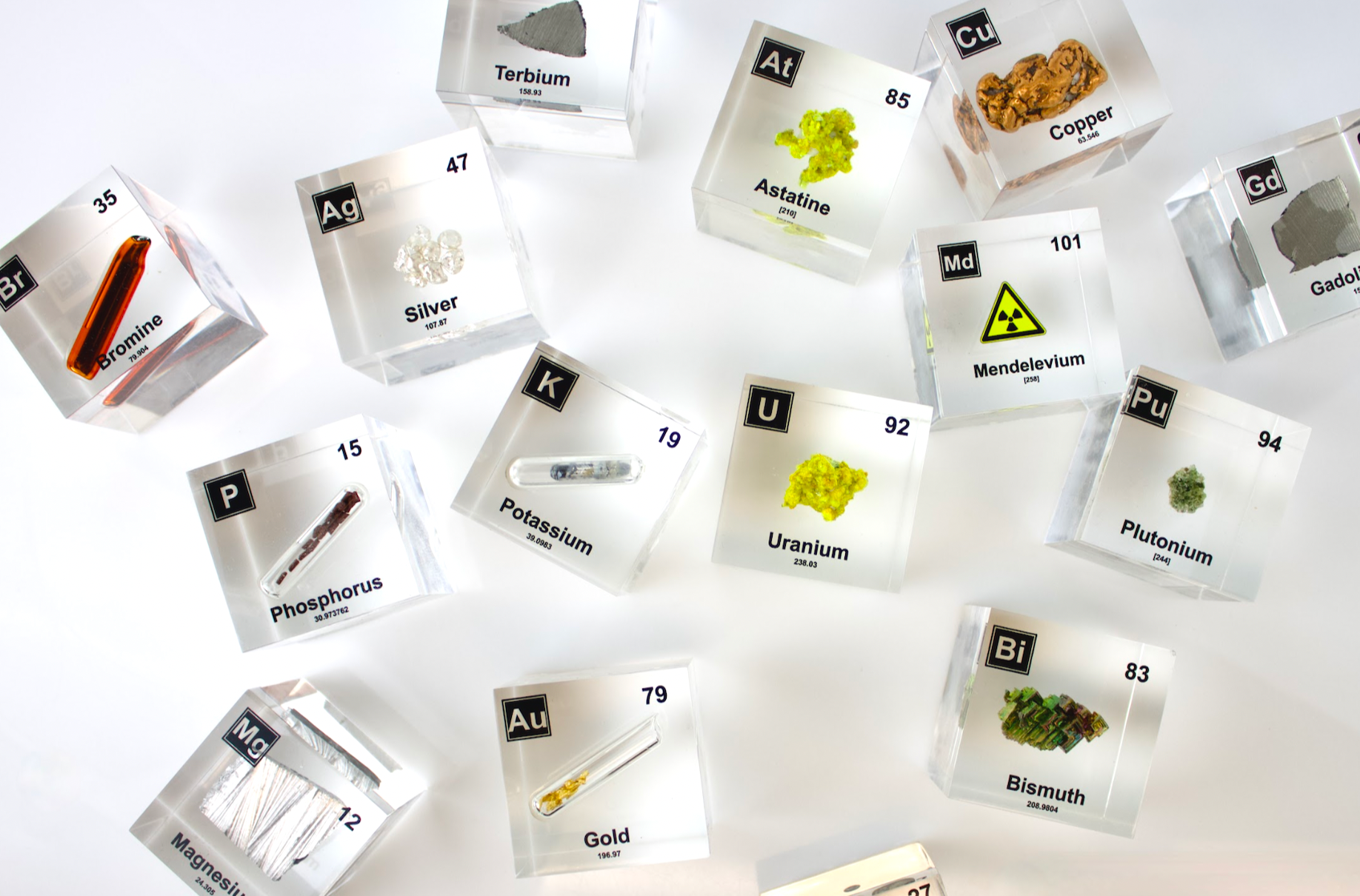 Engineered Labs Element Cube Subscription Review: Monthly Periodic Table Collectibles Explained