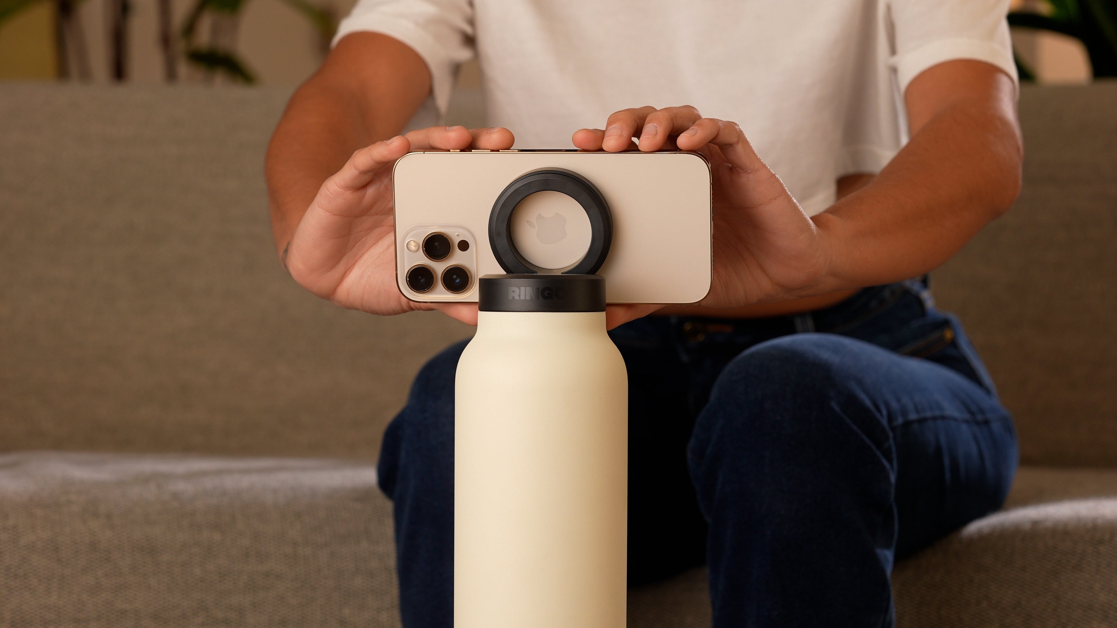 Ringo Pro Review: The MagSafe Water Bottle That Doubles as My Phone Tripod