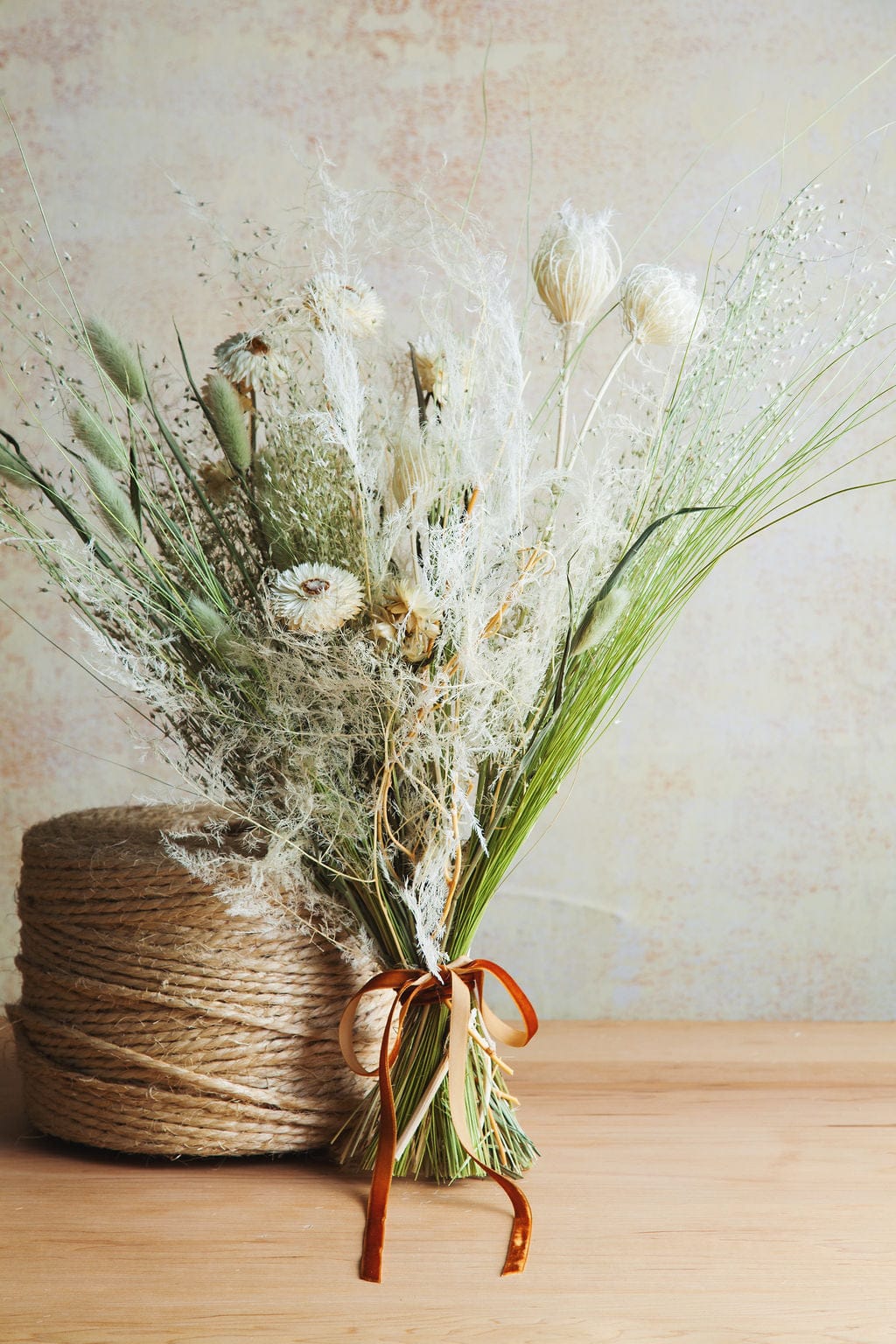 Idlewild Floral Laurel Dried Flower Bouquet Review: Everlasting Beauty for Modern Homes