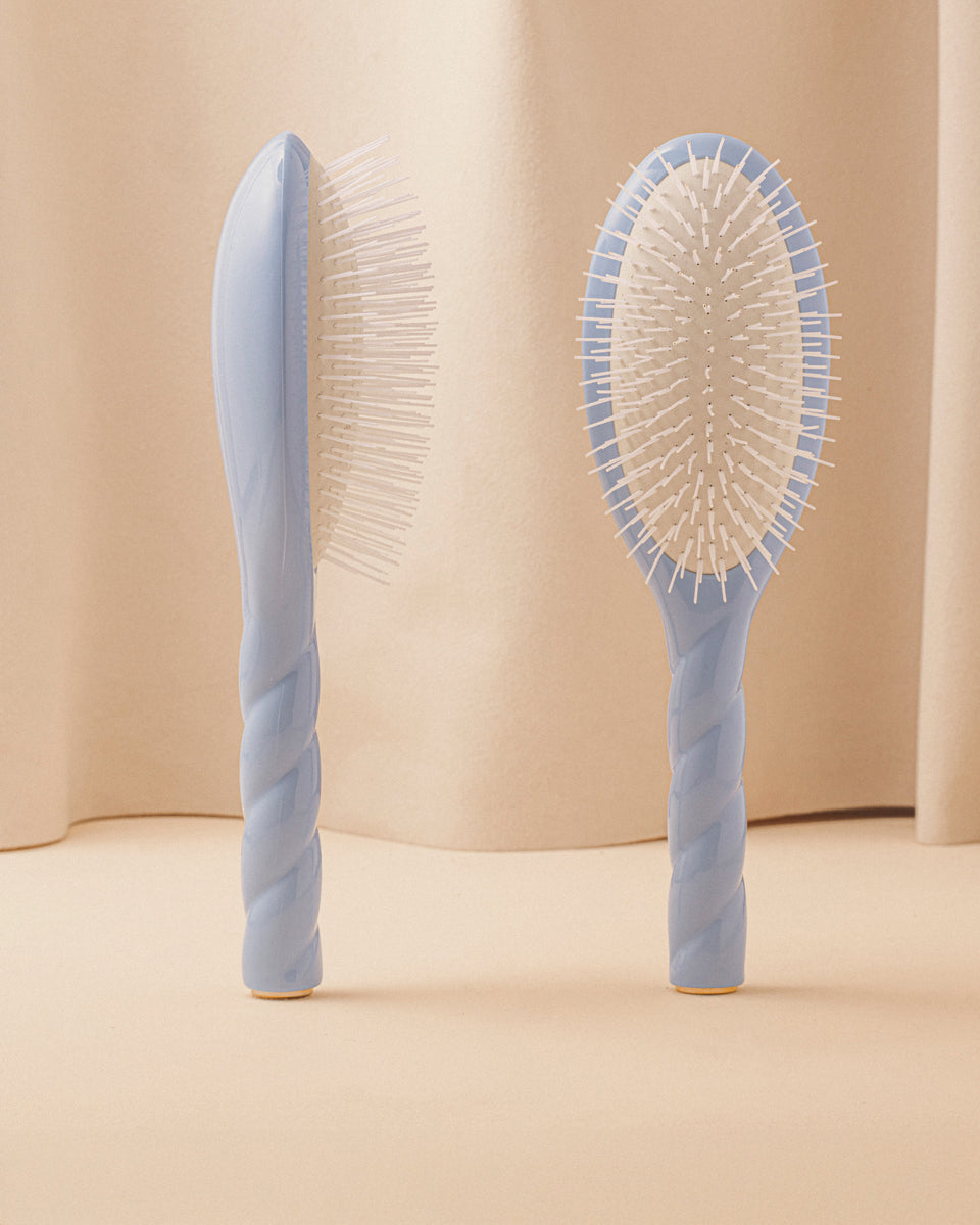 LA BONNE BROSSE N.07 Detangling Brush Review: Built for Thick, Curly, and Coily Hair