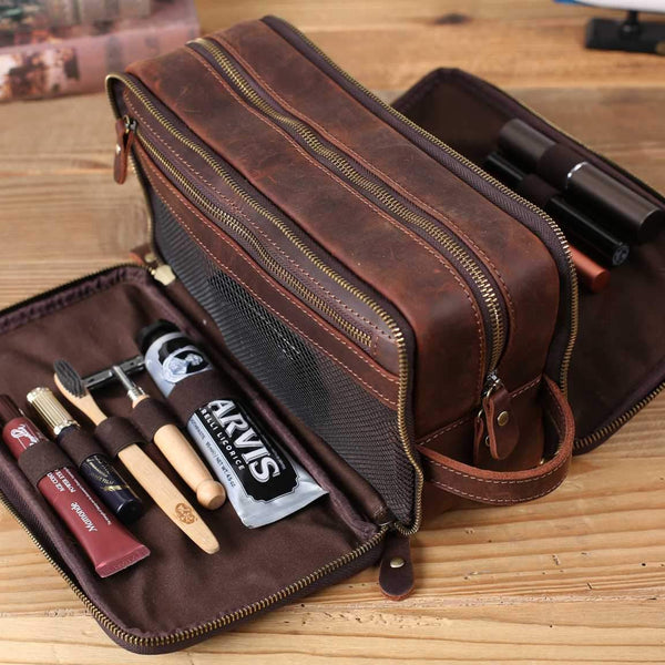 RockCow Personalized Leather Toiletry Bag Review: A Dopp Kit Good Enough to Keep