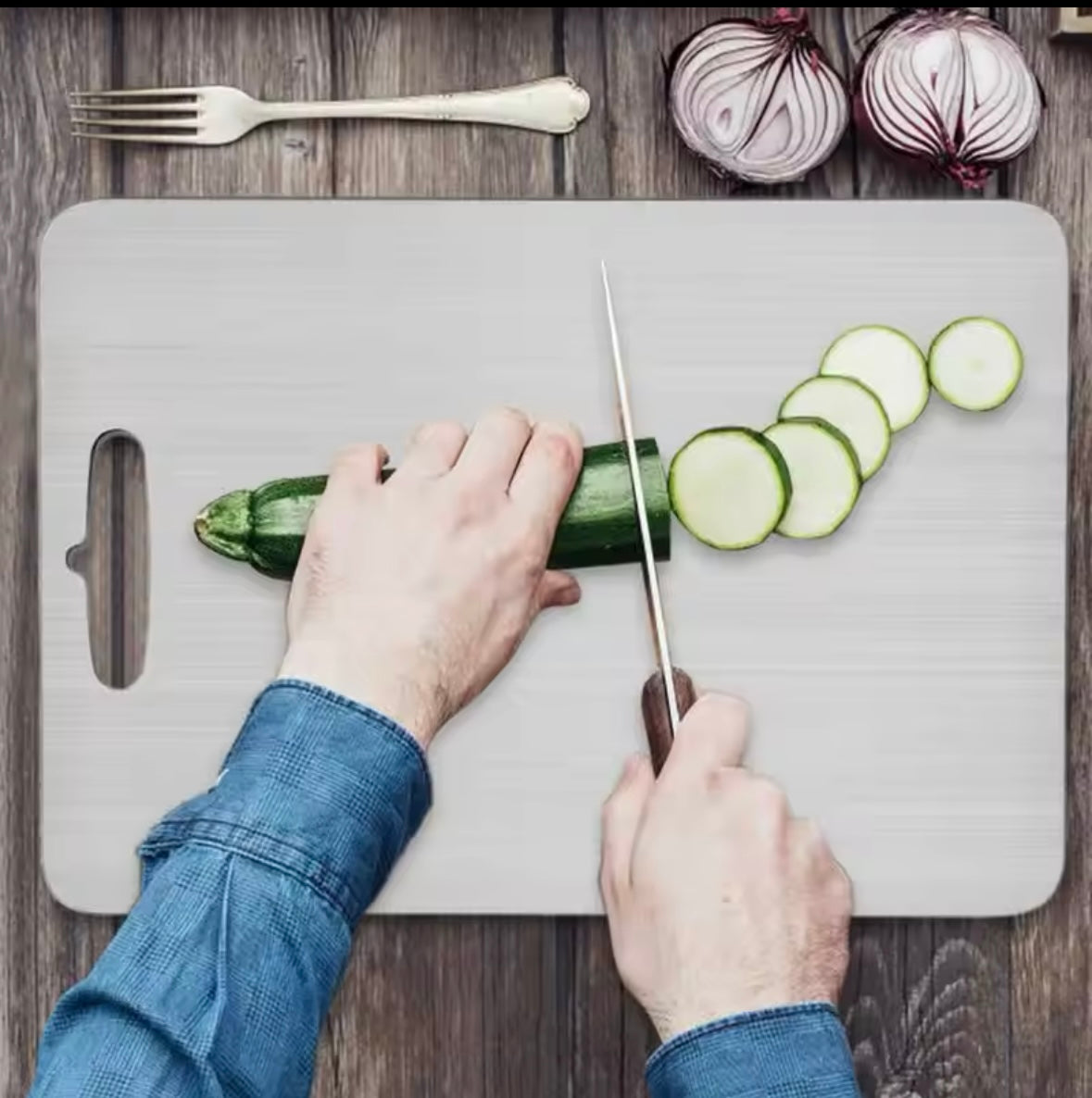 Rose and Teddy Stainless Steel Cutting Board Review: A Dual-Sided 304 Steel Chopping Board