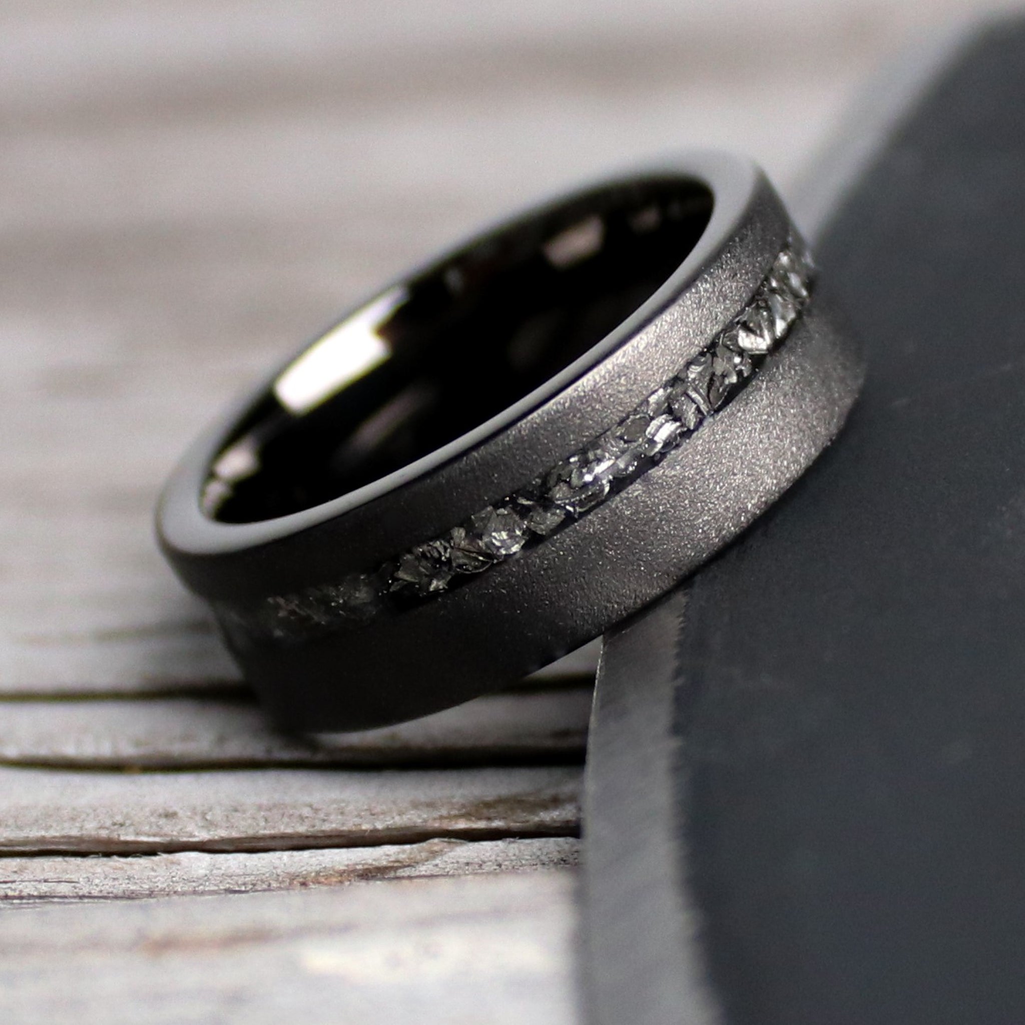 Thorum Black Meteorite Wedding Band Review: A 4-Billion-Year-Old Ring for 2026